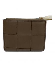 BOTTEGA VENETA（ボッテガベネタ）の古着「カセット マキシイントレチャートウォレット」｜ブラウン