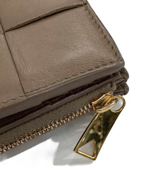 BOTTEGA VENETA（ボッテガベネタ）BOTTEGA VENETA (ボッテガベネタ) カセット マキシイントレチャートウォレット ブラウンの古着・服飾アイテム