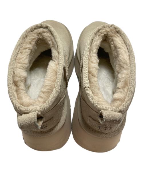 UGG（アグ）UGG (アグ) Classic Ultra Mini New Heights アイボリー サイズ:24の古着・服飾アイテム