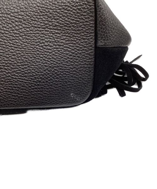 AULENTTI（オウレンティ）AULENTTI (オウレンティ) ワンショルダーフリンジバッグ ブラックの古着・服飾アイテム