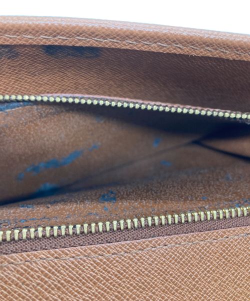 LOUIS VUITTON（ルイ ヴィトン）LOUIS VUITTON (ルイ ヴィトン) クラッチバッグの古着・服飾アイテム