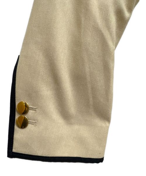 maison kitsune（メゾンキツネ）MAISON KITSUNE (メゾンキツネ) 金釦パインピングテーラードジャケット ベージュ サイズ:T46の古着・服飾アイテム