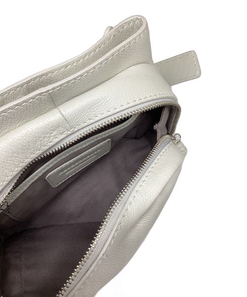 MOTHERHOUSE（マザーハウス）MOTHERHOUSE (マザーハウス) ソラM ショルダーバッグ ホワイトの古着・服飾アイテム