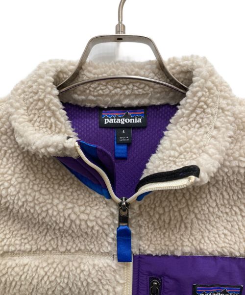 Patagonia（パタゴニア）Patagonia (パタゴニア) クラシックレトロXジャケット ナチュラル×パープル サイズ:Sの古着・服飾アイテム