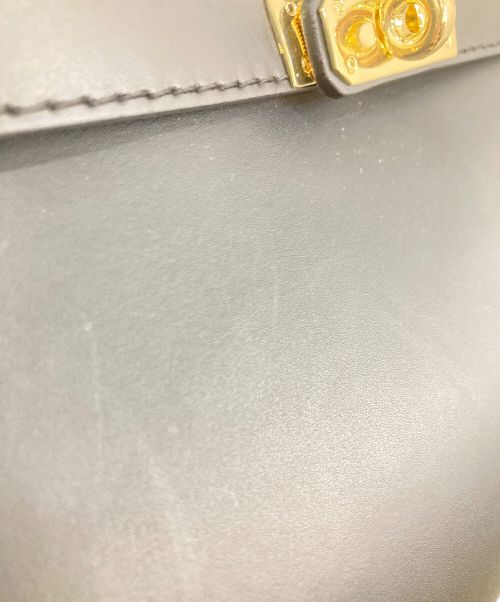 AULENTTI（オウレンティ）AULENTTI (オウレンティ) CLASSIC 2WAY ハンドル付ショルダーバッグ(クラシック2WAYハンドル付ショルダーバッグ) ブラックの古着・服飾アイテム