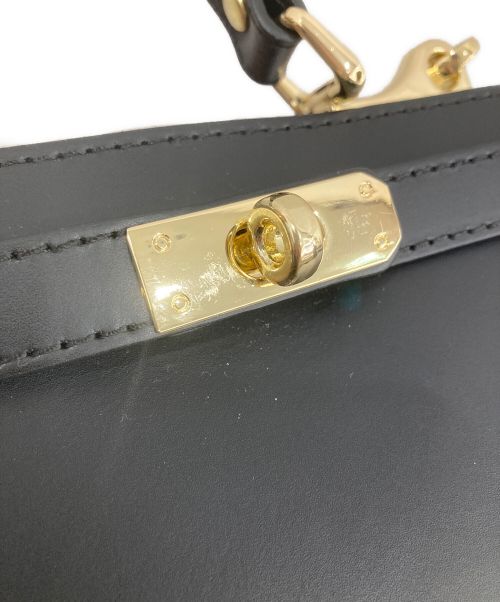 AULENTTI（オウレンティ）AULENTTI (オウレンティ) CLASSIC 2WAY ハンドル付ショルダーバッグ(クラシック2WAYハンドル付ショルダーバッグ) ブラックの古着・服飾アイテム