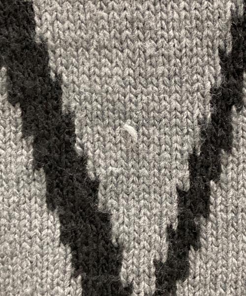 Matin Kim（マーティン・キム）Matin Kim (マーティン・キム) Vネックニット グレー サイズ:Fの古着・服飾アイテム