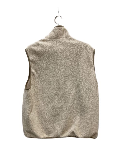 UNIVERSAL PRODUCTS.（ユニバーサルプロダクツ）UNIVERSAL PRODUCTS. (ユニバーサルプロダクツ) POLARTEC FLEECE VEST ベージュ サイズ:2の古着・服飾アイテム