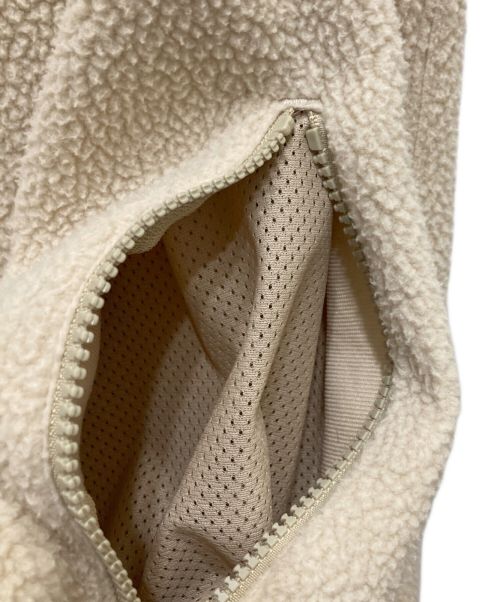 UNIVERSAL PRODUCTS.（ユニバーサルプロダクツ）UNIVERSAL PRODUCTS. (ユニバーサルプロダクツ) POLARTEC FLEECE VEST ベージュ サイズ:2の古着・服飾アイテム