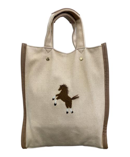 SEVEN TEN by MIHO KAWAHITO（セブン テン バイ ミホ カワヒト）SEVEN TEN by MIHO KAWAHITO (セブン テン バイ ミホ カワヒト) ポニー刺繍ハンドバッグ アイボリーの古着・服飾アイテム