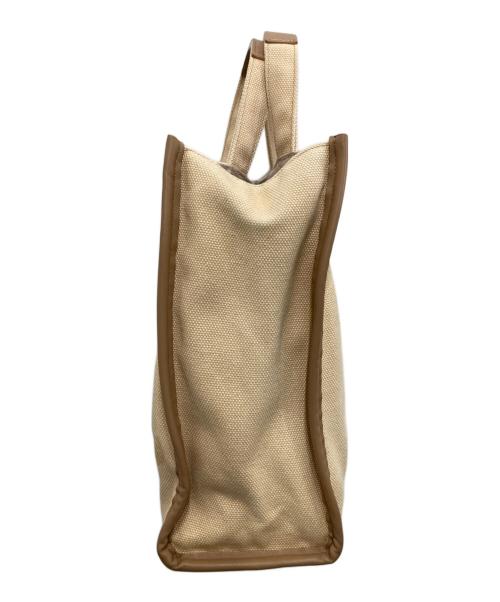 SEVEN TEN by MIHO KAWAHITO（セブン テン バイ ミホ カワヒト）SEVEN TEN by MIHO KAWAHITO (セブン テン バイ ミホ カワヒト) ポニー刺繍ハンドバッグ アイボリーの古着・服飾アイテム