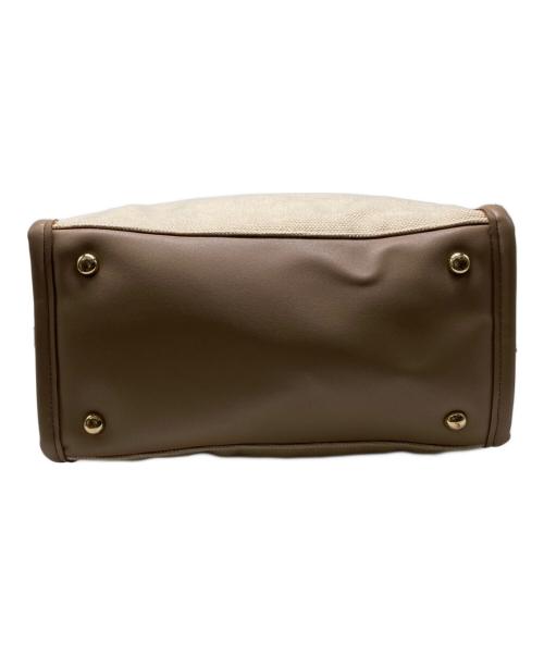 SEVEN TEN by MIHO KAWAHITO（セブン テン バイ ミホ カワヒト）SEVEN TEN by MIHO KAWAHITO (セブン テン バイ ミホ カワヒト) ポニー刺繍ハンドバッグ アイボリーの古着・服飾アイテム