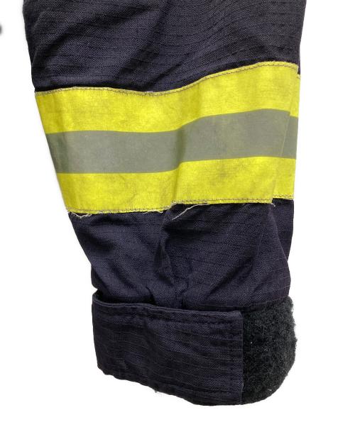 NO BRAND（ノーブランド）NO BRAND (ノーブランド) ヴィンテージフャイヤーマンジャケット ブラック×イエロー サイズ:不明(実寸をご確認ください)の古着・服飾アイテム