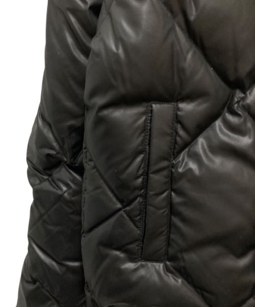 JUST CAVALLI（ジャストカヴァリ）JUST CAVALLI (ジャストカヴァリ) ロゴパッチアシメダウンジャケット ブラック サイズ:46の古着・服飾アイテム