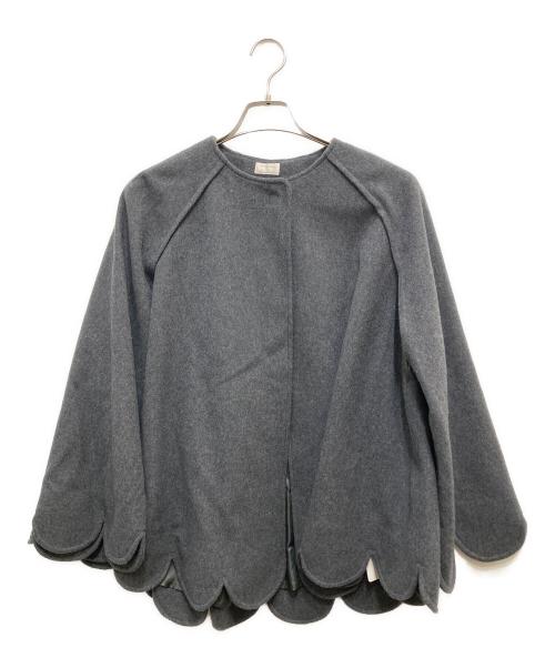 cygne（シーニュ）cygne (シーニュ) スカラップケープ グレーの古着・服飾アイテム