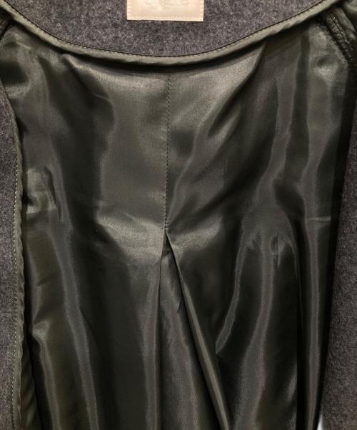 cygne（シーニュ）cygne (シーニュ) スカラップケープ グレーの古着・服飾アイテム