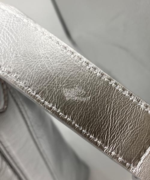 vunque（ブンク）vunque (ブンク) スナップボタンショルダーバッグ シルバーの古着・服飾アイテム