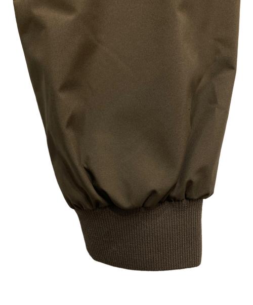 HERNO（ヘルノ）HERNO (ヘルノ) ラミナーゴアウインドストッパーボマージャケット カーキ サイズ:44の古着・服飾アイテム
