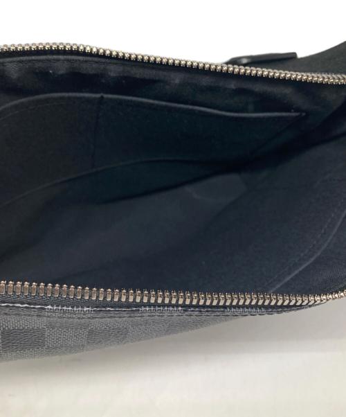 LOUIS VUITTON（ルイ ヴィトン）LOUIS VUITTON (ルイ ヴィトン) ダミエグラフィット ミックPM ショルダーバッグ ブラックの古着・服飾アイテム