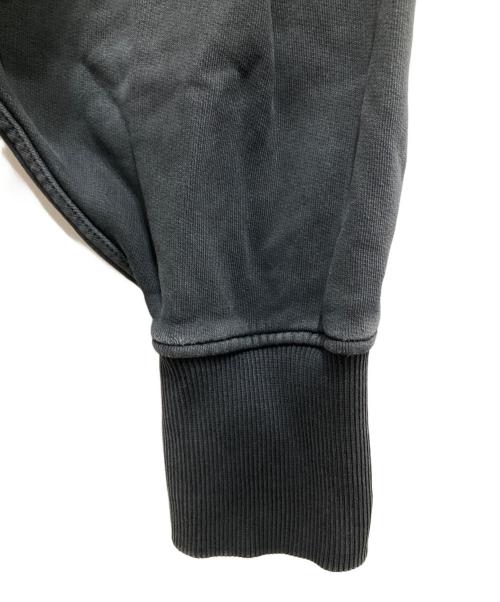 Denham（デンハム）Denham (デンハム) ATELIER RESERVE (アトリエリザーブ) バックプリントプルオーバーパーカー　29201-3-60002 グレー サイズ:Mの古着・服飾アイテム