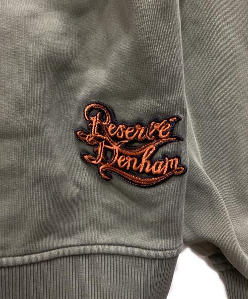 Denham（デンハム）Denham (デンハム) ATELIER RESERVE (アトリエリザーブ) アーチロゴプルオーバーパーカー カーキ サイズ:タグにサイズ表記なし（下記参照）の古着・服飾アイテム