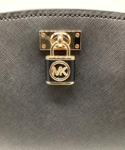 MICHAEL KORS（マイケル・コース）MICHAEL KORS (マイケルコース) クロスボディバッグ ブラックの古着・服飾アイテム