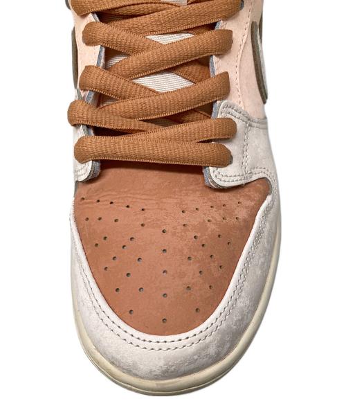 NIKE SB（ナイキエスビー）NIKE SB (ナイキエスビー) DUNK LOW PRO PRM ピンクベージュ サイズ:28の古着・服飾アイテム