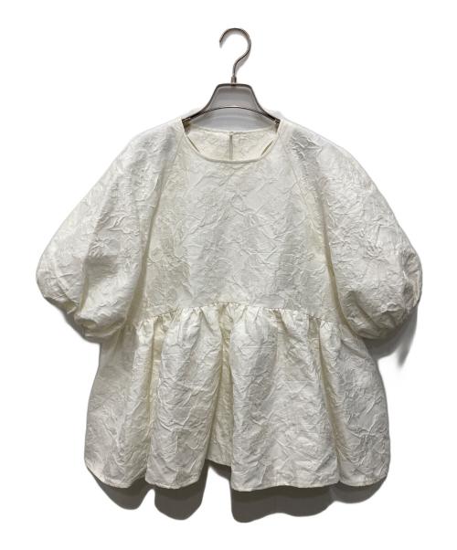 OHGA（オオガ）OHGA (オオガ) フラワージャガードブラウス ホワイト サイズ:Free 未使用品の古着・服飾アイテム