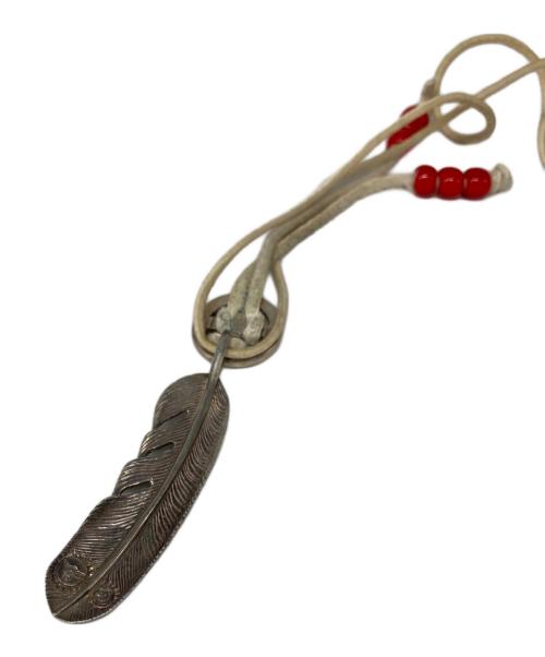 Tady & King（タディアンドキング）Tady & King (タディアンドキング) フェザー×ホイールビーズネックレス シルバーの古着・服飾アイテム