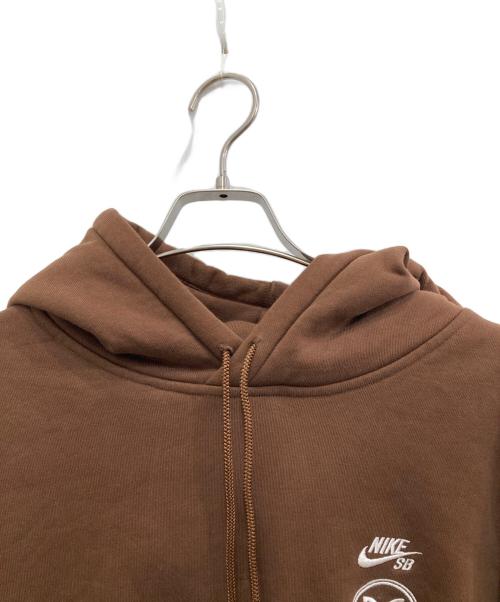 NIKE（ナイキ）NIKE (ナイキ) U NK SB FLC PO HD YUTO GFX ブラウン サイズ:XXLの古着・服飾アイテム