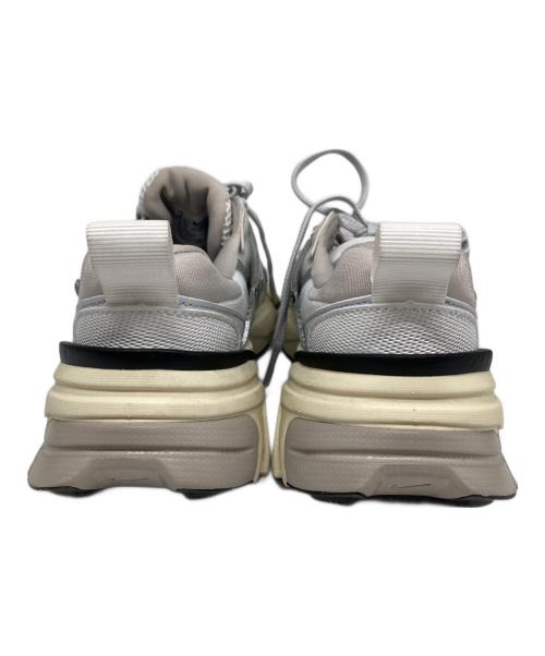 NIKE（ナイキ）NIKE (ナイキ) W V2K RUN グレー サイズ:23cmの古着・服飾アイテム