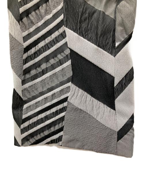 ISSEY MIYAKE（イッセイミヤケ）ISSEY MIYAKE (イッセイミヤケ) 総柄パンツ ブラック×グレー サイズ:Sの古着・服飾アイテム