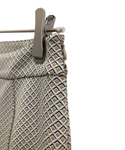 BALLSEY（ボールジィ）BALLSEY (ボールジィ) キカジャカードジャージー セミフレアパンツ ベージュ サイズ:34の古着・服飾アイテム