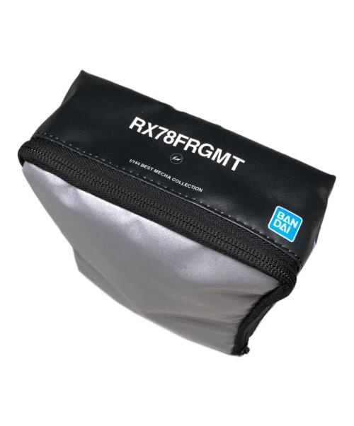 BANDAI（バンダイ）BANDAI (バンダイ) FRAGMENT DESIGN (フラグメントデザイン) GUNDAM RX78FRGMT POUCH/ガンダム RX78FRGM ポーチ ブラックの古着・服飾アイテム