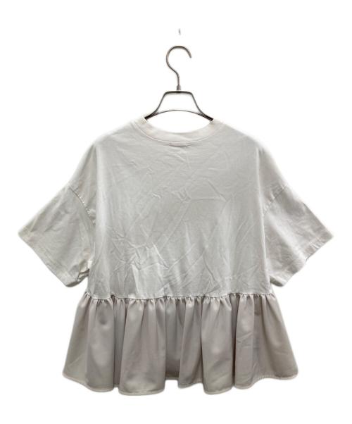 YORI（ヨリ）yori (ヨリ) ヘムフリルワイドカットソー ホワイト サイズ:Fの古着・服飾アイテム