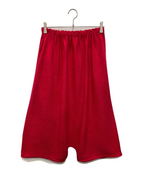 me ISSEY MIYAKE（ミーイッセイ ミヤケ）me ISSEY MIYAKE (ミーイッセイ ミヤケ) プリーツ変形パンツ レッド サイズ:-（下記参照）の古着・服飾アイテム