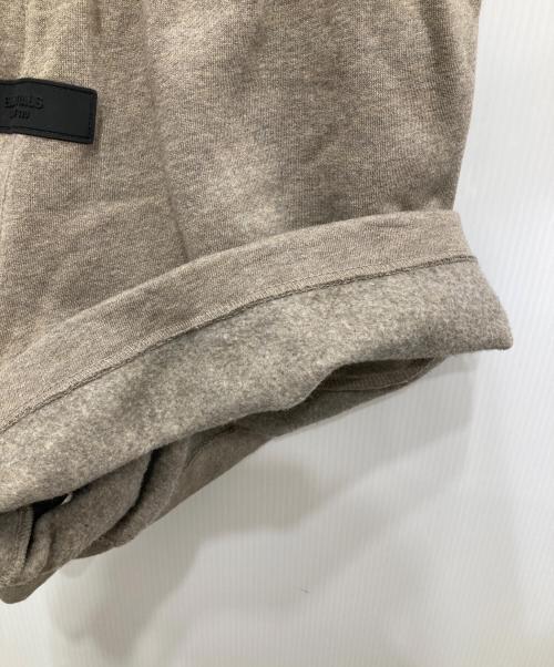 FOG ESSENTIALS（フィアオブゴッド エッセンシャル）FOG ESSENTIALS (フィアオブゴッド エッセンシャル) スウェットハーフパンツ ベージュ サイズ:XSの古着・服飾アイテム