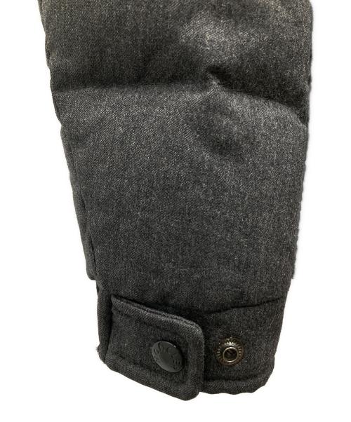 MONCLER（モンクレール）MONCLER (モンクレール) MONTGENEVREダウンンジャケット グレーの古着・服飾アイテム