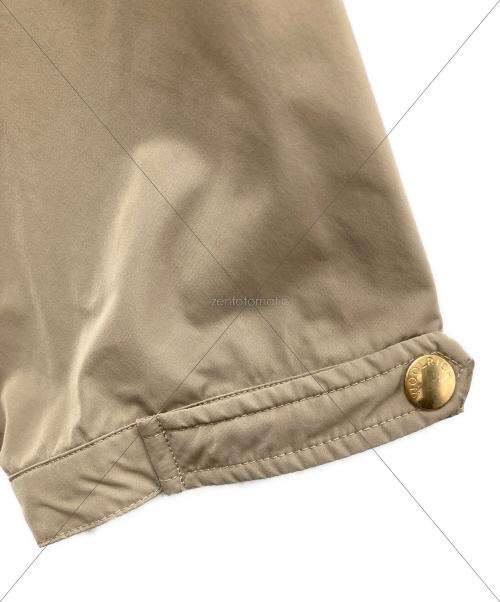 WOOLRICH（ウールリッチ）WOOLRICH (ウールリッチ) マウンテンパーカー ベージュ サイズ:Sの古着・服飾アイテム