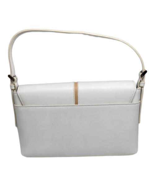 BURBERRY（バーバリー）BURBERRY (バーバリー) セミショルダーバッグ ホワイトの古着・服飾アイテム