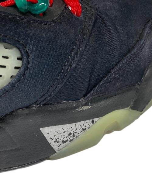 NIKE（ナイキ）NIKE (ナイキ) CLOT (クロット) AIR JORDAN 5 RETRO LOW SP ブラック×レッド サイズ:28の古着・服飾アイテム