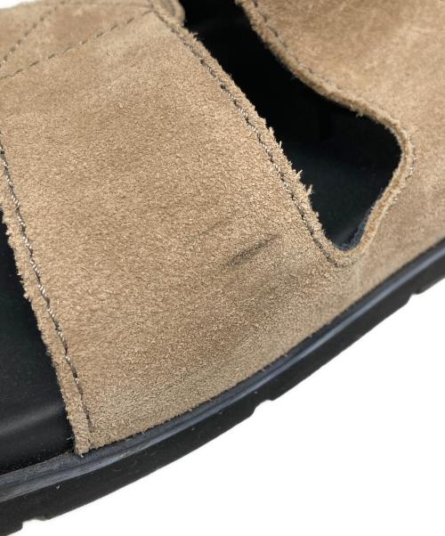 PELLICO SUNNY（ペリーコサニー）PELLICO SUNNY (ペリーコサニー) スエードベルクロストラップサンダル ブラック×ベージュ サイズ:38の古着・服飾アイテム