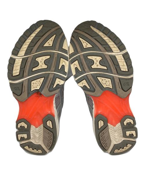 asics（アシックス）asics (アシックス) GEL-KAYANO 14 グレー×レッド サイズ:27cmの古着・服飾アイテム