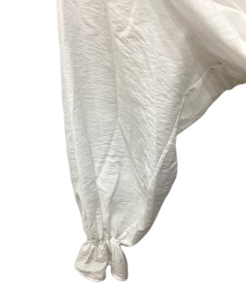 Spick and Span（スピック＆スパン）Spick and Span (スピックアンドスパン) ハイブリットフリルカラーボリュームスリーブブラウス ホワイト サイズ:不明(実寸をご確認ください)の古着・服飾アイテム