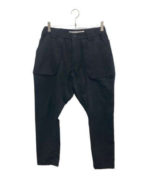 WHITE MOUNTAINEERING（ホワイトマウンテ二アニング）WHITE MOUNTAINEERING (ホワイトマウンテ二アニング) テーパードパンツ ブラック サイズ:1の古着・服飾アイテム