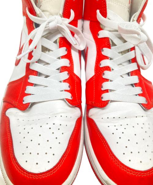 NIKE（ナイキ）NIKE (ナイキ) WMNS AIR JORDAN 1 MID/エアジョーダン1ミッド ホワイト×レッド サイズ:27.5の古着・服飾アイテム