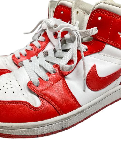 NIKE（ナイキ）NIKE (ナイキ) WMNS AIR JORDAN 1 MID/エアジョーダン1ミッド ホワイト×レッド サイズ:27.5の古着・服飾アイテム