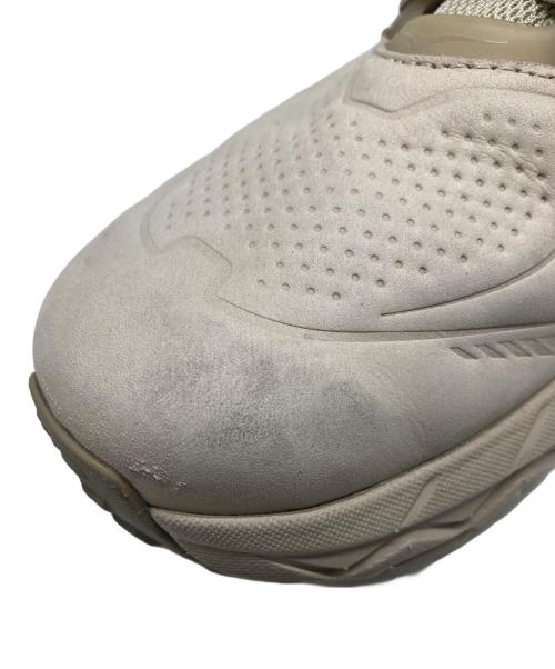 HOKAONEONE（ホカオネオネ）HOKAONEONE (ホカオネオネ) CHALLENGER MID GTX WIDE ベージュ サイズ:US10の古着・服飾アイテム