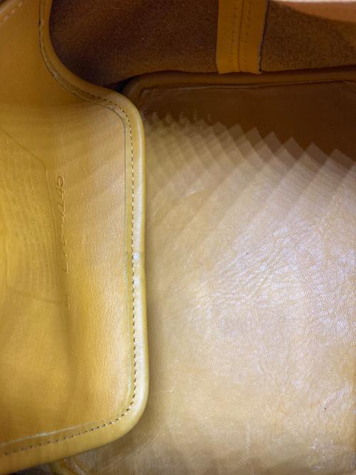 COACH（コーチ）COACH (コーチ) LEGACY MINI SOHO イエローの古着・服飾アイテム