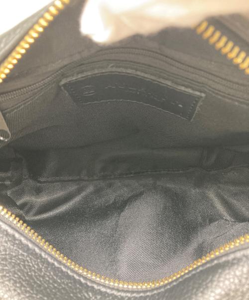 AULENTTI（オウレンティ）AULENTTI (オウレンティ) チェーンショルダーバッグ ブラックの古着・服飾アイテム